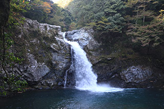 Seno Falls