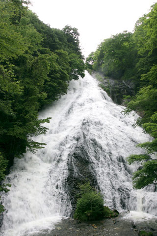 Yu Waterfall