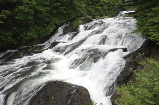 Ryuzu Waterfall