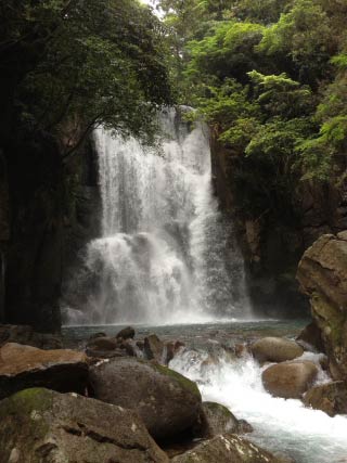 Kuwanoki Falls