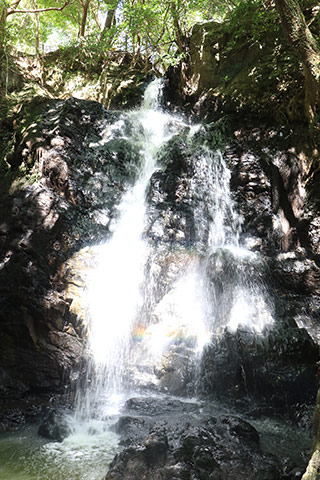 Kamanaka Falls